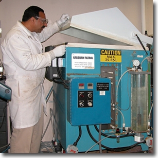 Salt fog chamber for atmospheric corrosion tests